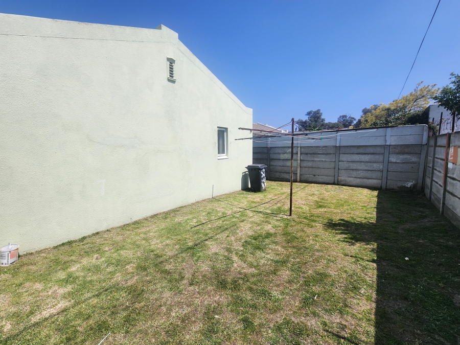 3 Bedroom Property for Sale in Clairewood Western Cape